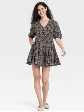 Universal Thread Black Floral Bell Sleeve Mini A-Line Dress Size M Pockets